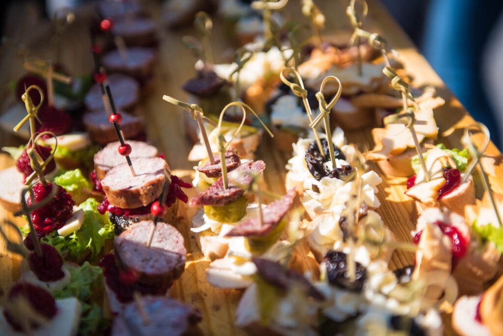 Zakąski z kiełbasą lisiecką i suską sechlońską