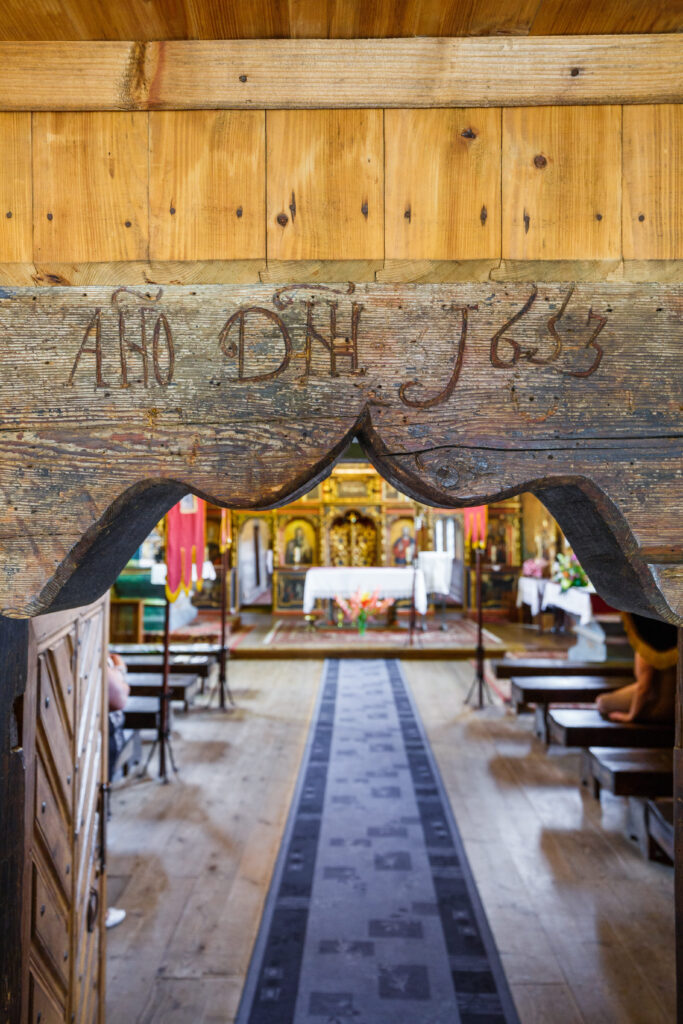 Wnętrze cerkwi w Owczarach