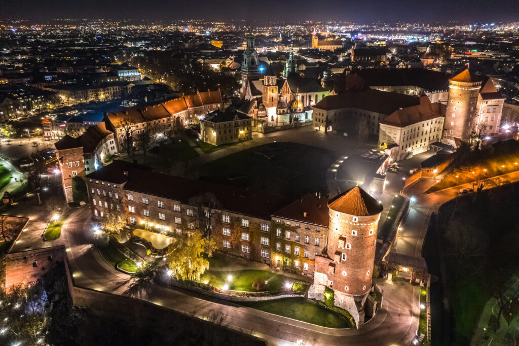 Kraków nocą z lotu ptaka