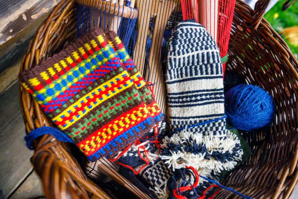 Łomnica-Zdrój - rękawice furmańskie